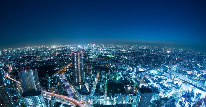 広角レンズで撮影した夜景